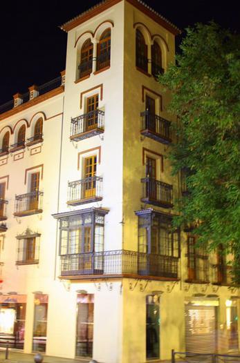 Hotel Iberia Plaza America Cáceres Exterior foto